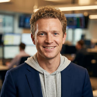 Ryan Brooks, Analyste Principal en Trading au sein de QuotSèvance